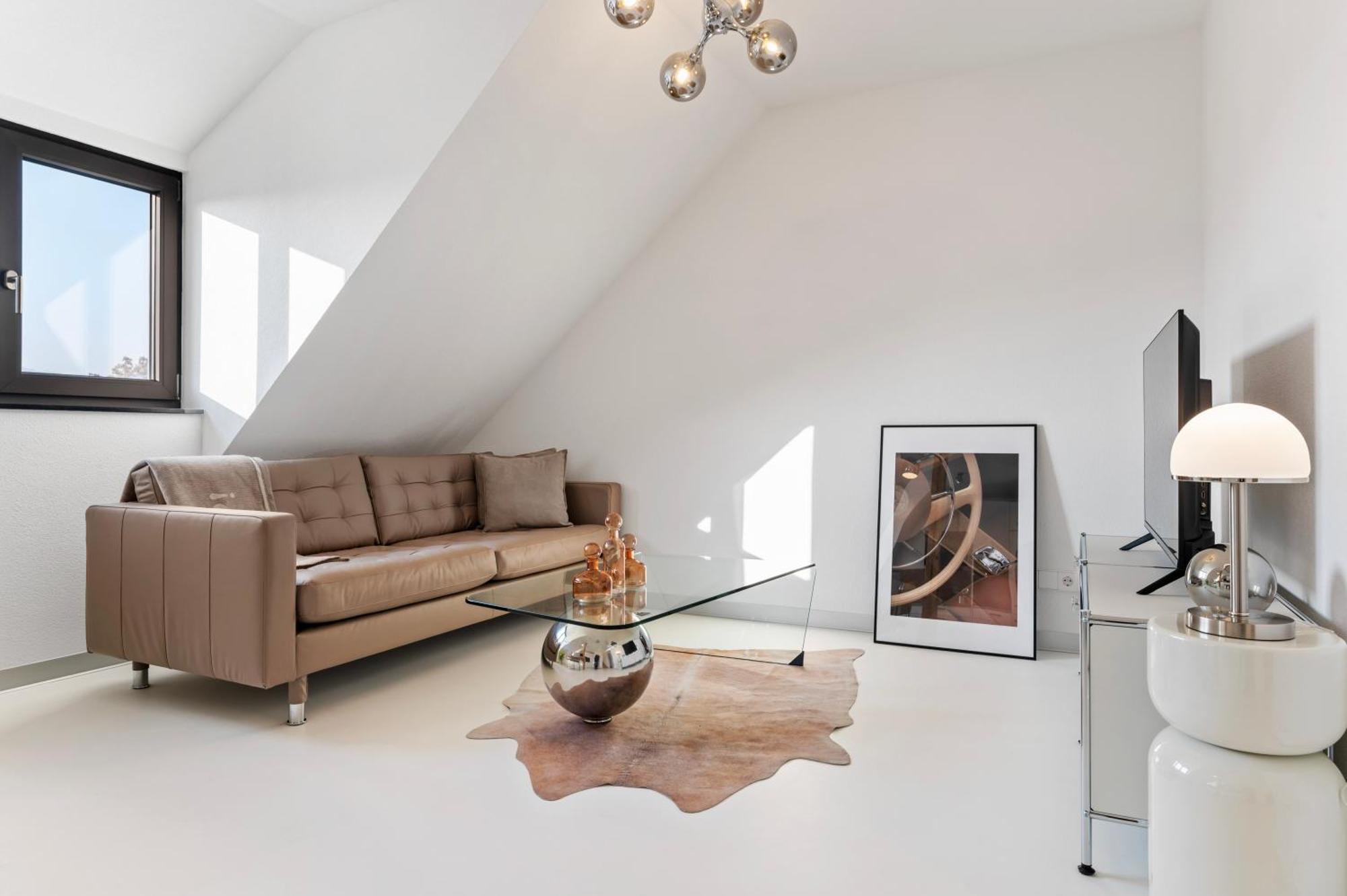 Stuttgart Lux Living - Stilvolles Wohnen Im Zentrum Номер фото