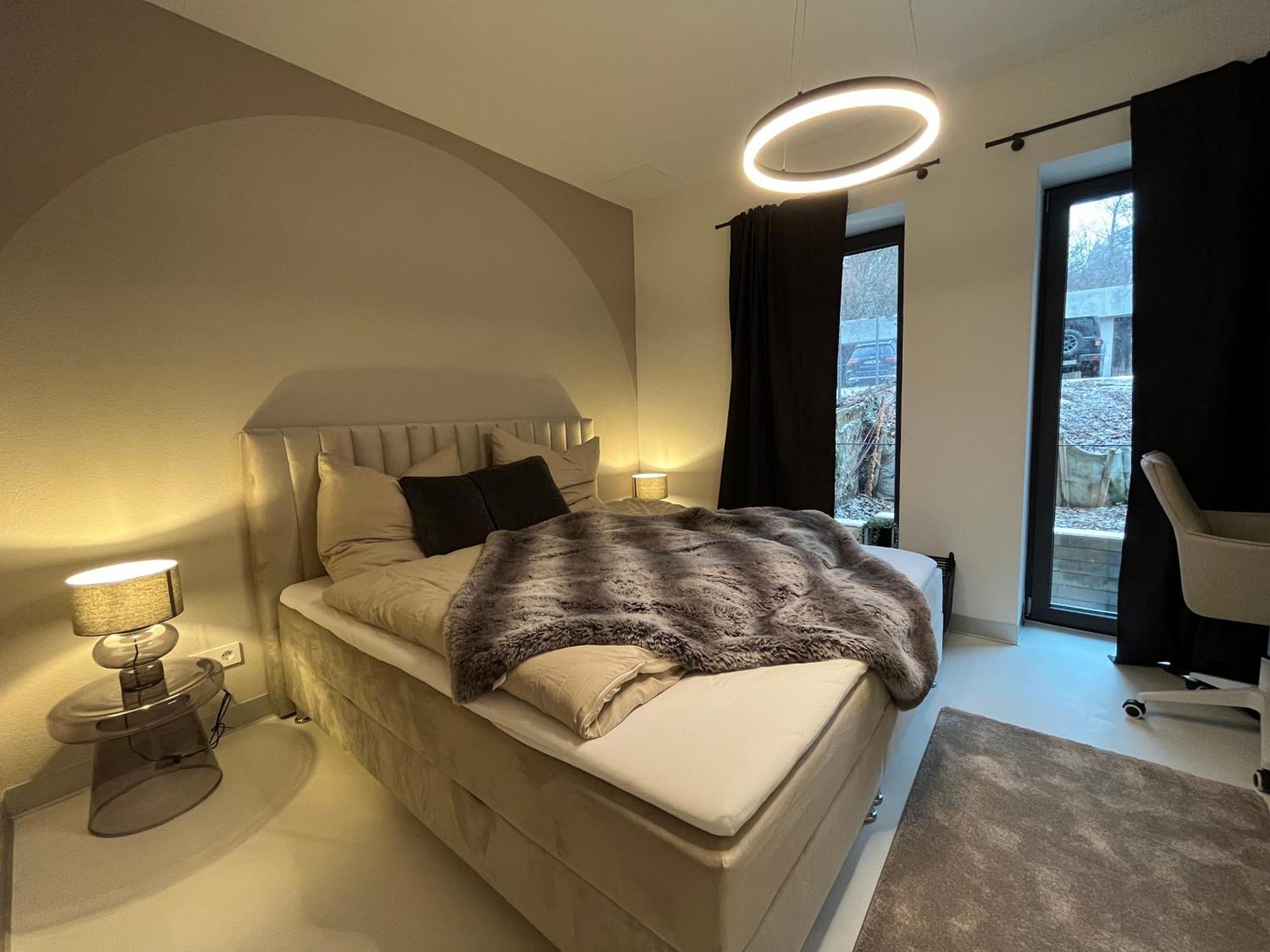 Stuttgart Lux Living - Stilvolles Wohnen Im Zentrum Номер фото