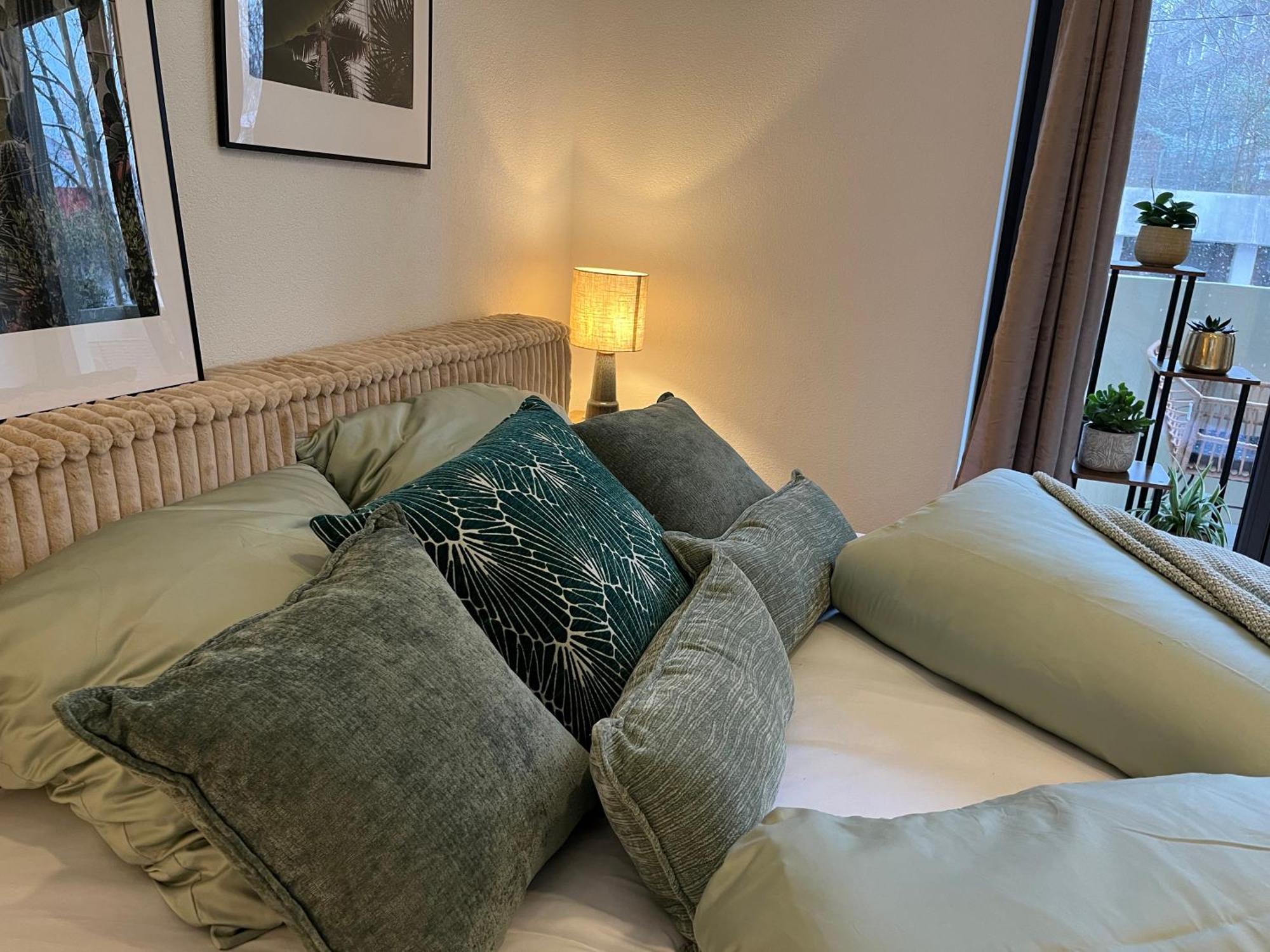 Stuttgart Lux Living - Stilvolles Wohnen Im Zentrum Номер фото